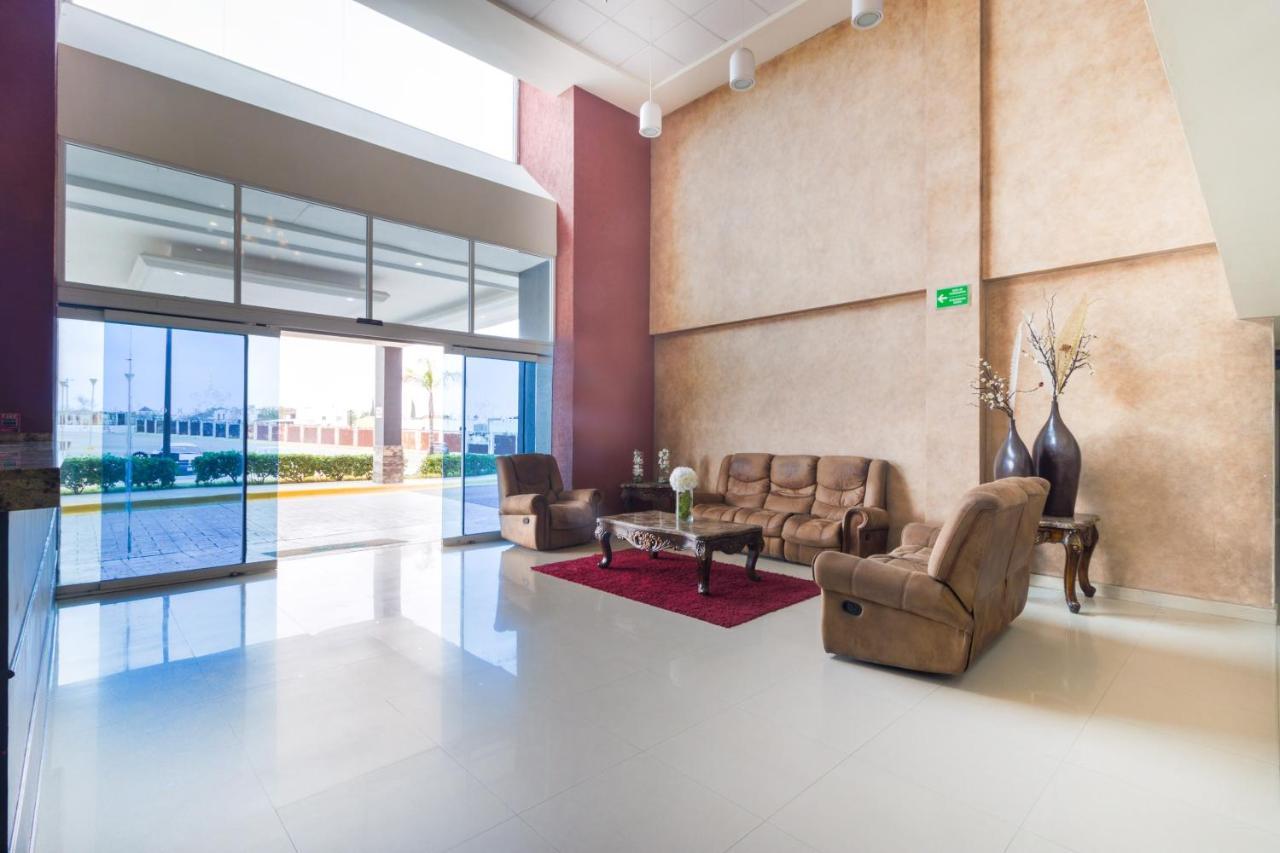 Capital O Hotel Herederos, פיידראס נגראס מראה חיצוני תמונה