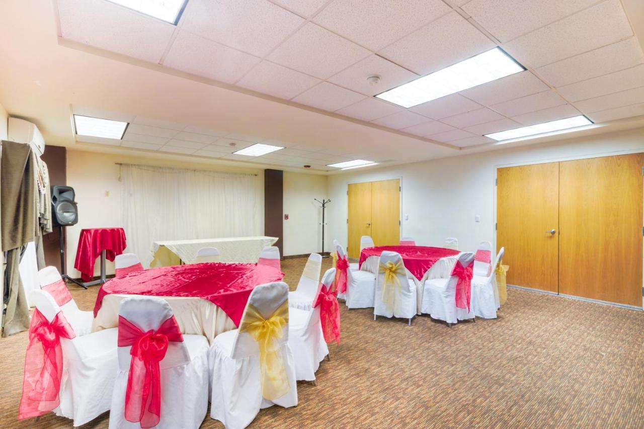 Capital O Hotel Herederos, פיידראס נגראס מראה חיצוני תמונה