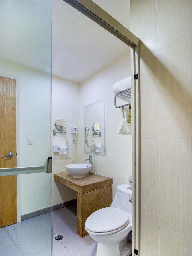 Capital O Hotel Herederos, פיידראס נגראס מראה חיצוני תמונה