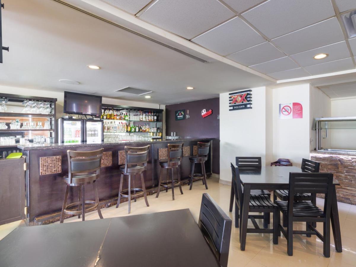 Capital O Hotel Herederos, פיידראס נגראס מראה חיצוני תמונה