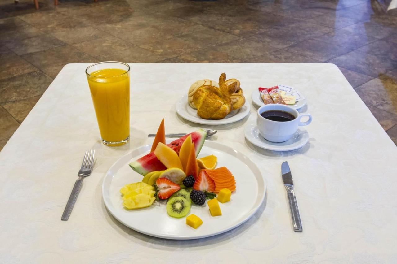 Capital O Hotel Herederos, פיידראס נגראס מראה חיצוני תמונה